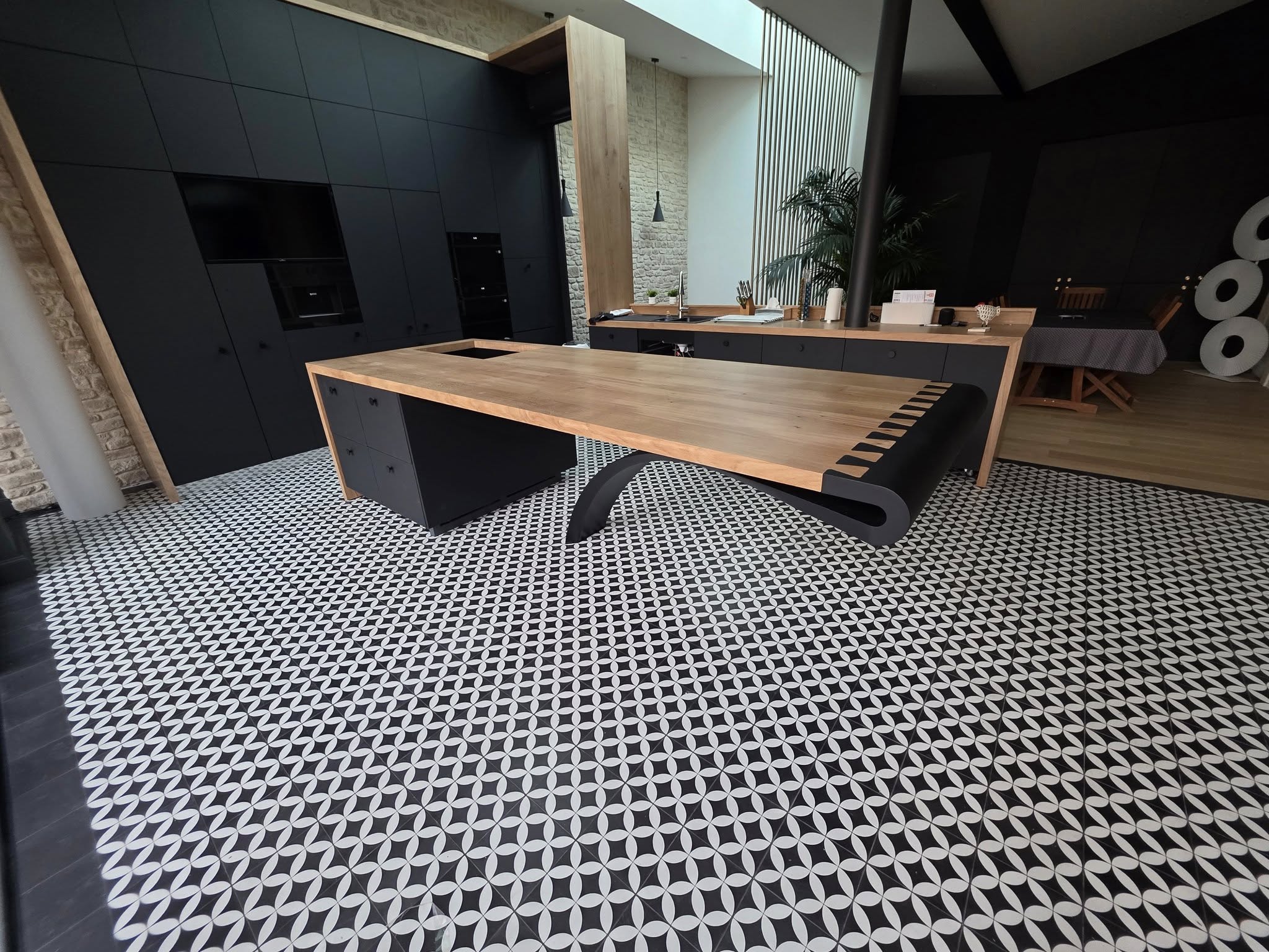 Mobilier & Créations Sur Mesure Nancy — Fabrication d'un pied de table sur mesure